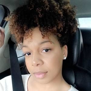 Meet your Posher, Sachel